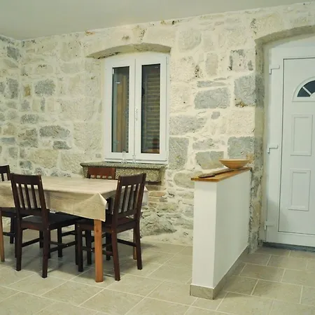 Apartment By The Sea Veli Rat, Dugi Otok - 15006 Veli Rat